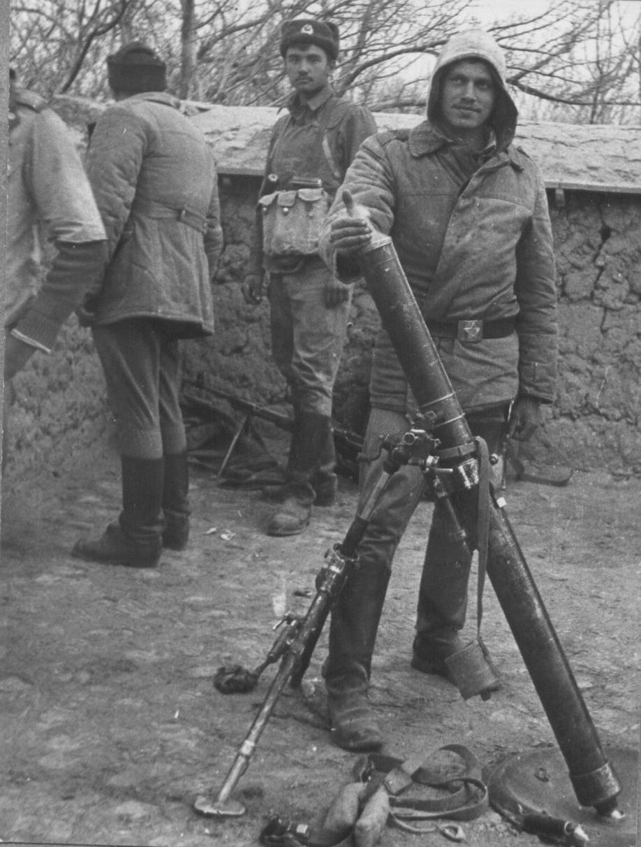 минометчики вов. концепт арты миномёта. прицел 82мм миномета миномета 82 мм. 120 мм миномет великая отечественная. минометчики в чечне.