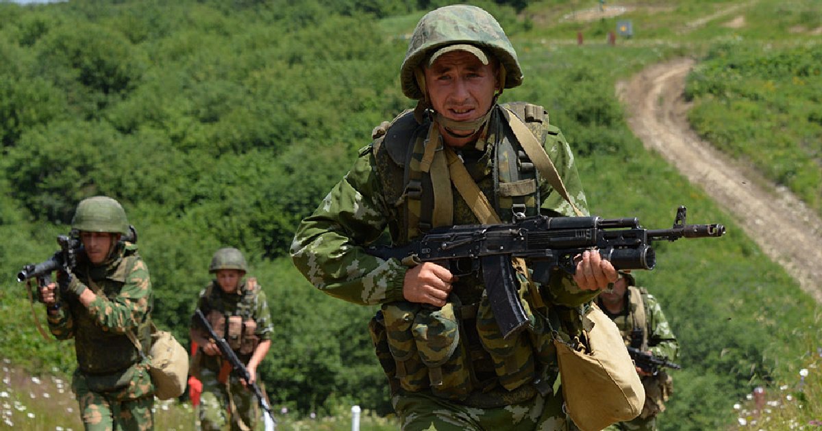 Группа запаса 2 в военном. Солдат мотострелковых войск. Учения мотострелков. Солдаты мотострелковых войск России. Горные мотострелки вс РФ.